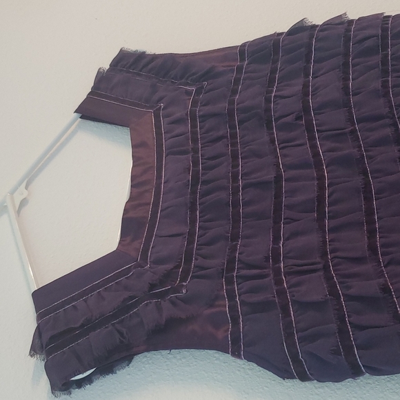 Woman's purple silk sleeveless short dress. SIZE 6 - Picture 3 of 7